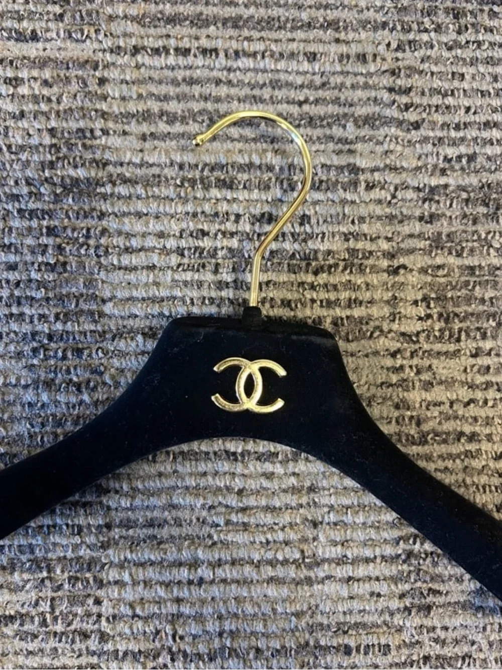 CHANEL Garment Bag & Hanger • Clothing Storage •